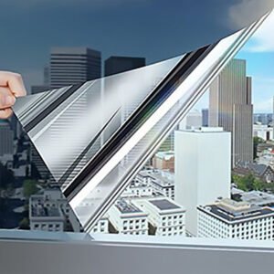 Film solaire réfléchissant anti-UV posé sur une fenêtre