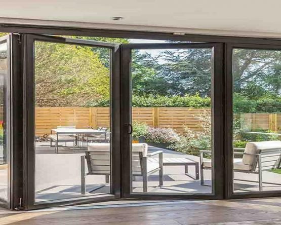 baie-vitree-accordeon vitrier design